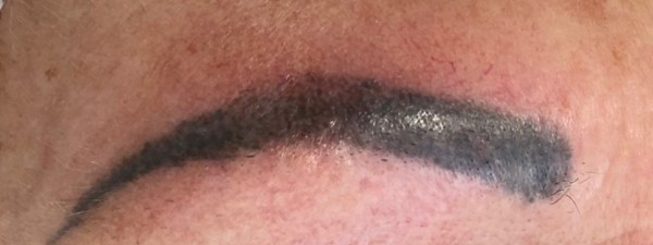 Permanente make-up verwijderen